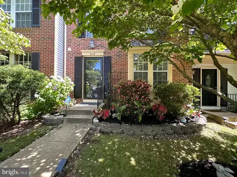 618 Lakeworth Dr, Gaithersburg, MD 20878