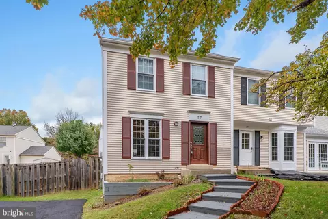 27 Filbert Ct, Gaithersburg, MD 20879