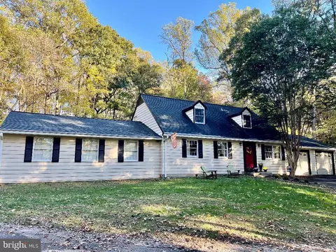15211 Avery Rd, Rockville, MD 20855