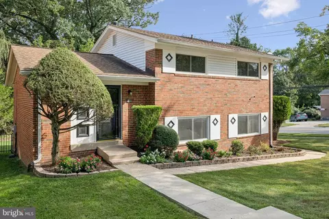9801 Arbor Hill Dr, Silver Spring, MD 20903