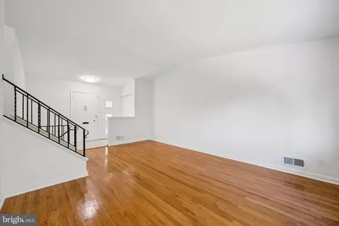 9801 Arbor Hill Dr, Silver Spring, MD 20903 photo 4