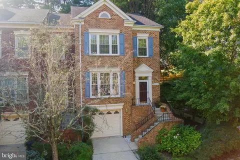 10934 Rocky Mount Way, Silver Spring, MD 20902 photo 2