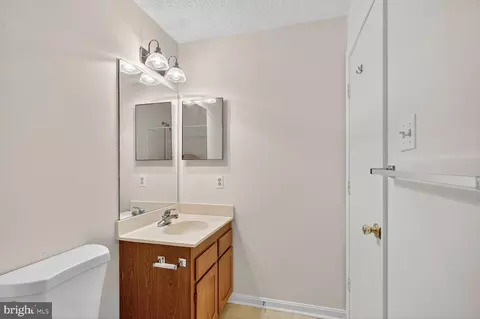 Bath - 14101 Valleyfield Dr #11-4, Silver Spring, MD 20906 photo 4 of 4