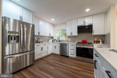 12 Solitaire Ct, Gaithersburg, MD 20878 photo 25