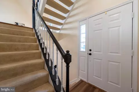 12 Solitaire Ct, Gaithersburg, MD 20878 photo 9