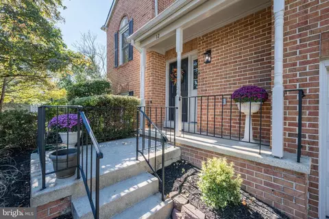 12 Solitaire Ct, Gaithersburg, MD 20878 photo 7