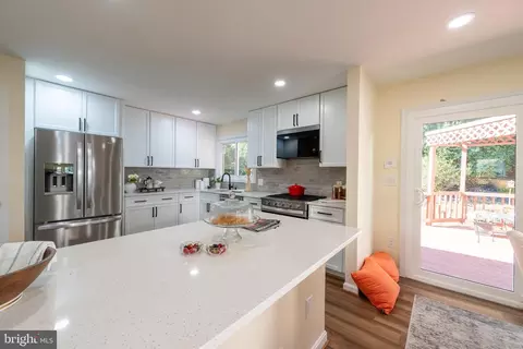 12 Solitaire Ct, Gaithersburg, MD 20878 photo 21