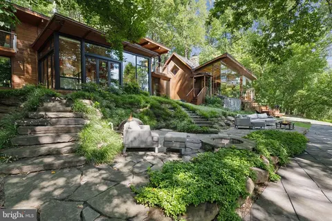 11540 Springridge Rd, Potomac, MD 20854
