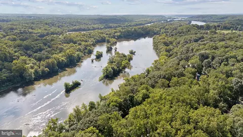 View/Area - 11540 Springridge Rd, Potomac, MD 20854 photo 6 of 6