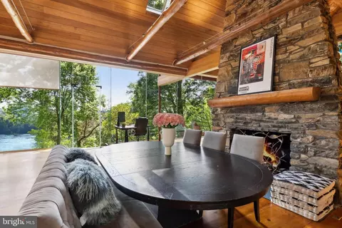 Dining - 11540 Springridge Rd, Potomac, MD 20854 photo 1 of 1