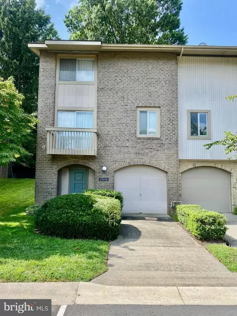 19600 Brassie Pl #12A, Montgomery Village, MD 20886