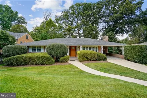 3303 Brooklawn Ter, Chevy Chase, MD 20815