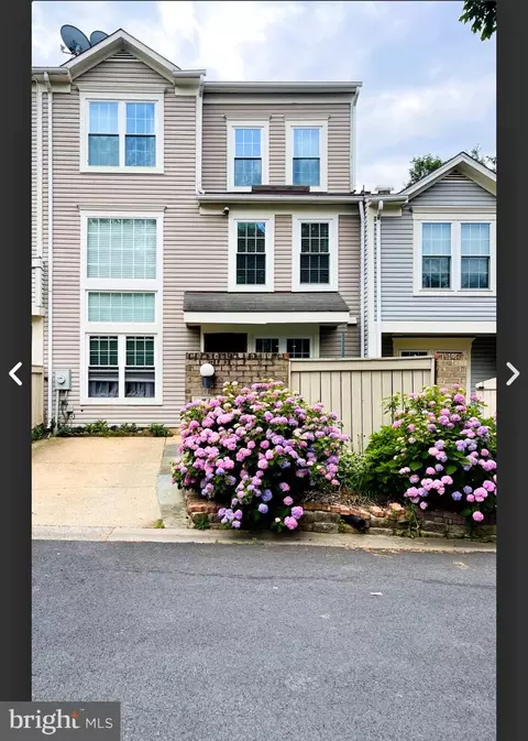 8812 Sturbridge Pl, Montgomery Village, MD 20886