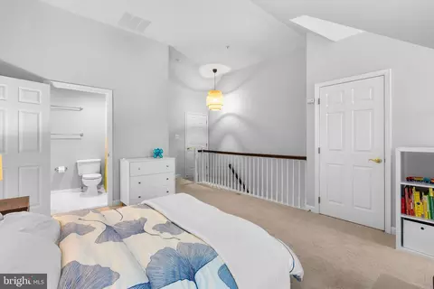 8521 Cameron St, Silver Spring, MD 20910 photo 29