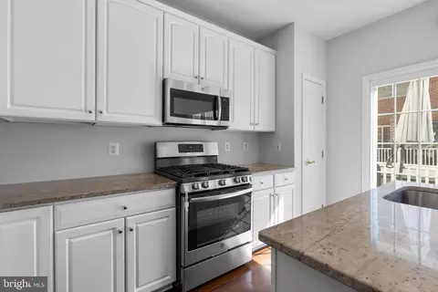 8521 Cameron St, Silver Spring, MD 20910 photo 12