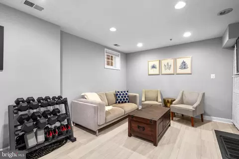 8521 Cameron St, Silver Spring, MD 20910 photo 31