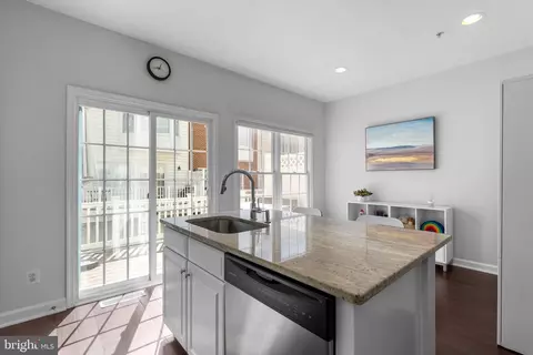 8521 Cameron St, Silver Spring, MD 20910 photo 14