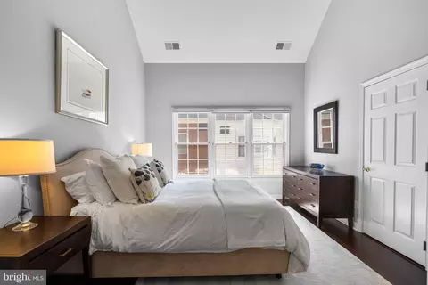 8521 Cameron St, Silver Spring, MD 20910 photo 20