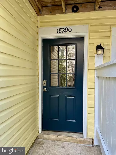 18290 Rolling Meadow Way #4, Olney, MD 20832