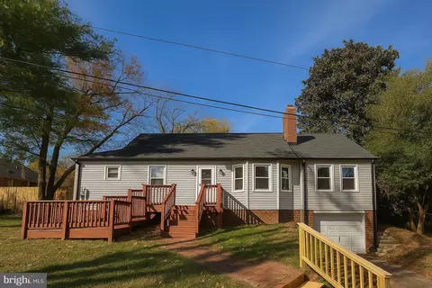 805 Langley Dr, Silver Spring, MD 20901