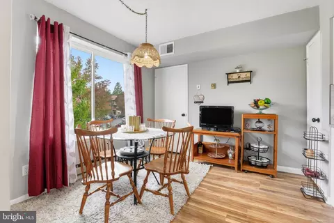 Dining - 15300 Beaverbrook Ct #88-2E, Silver Spring, MD 20906 photo 1 of 1