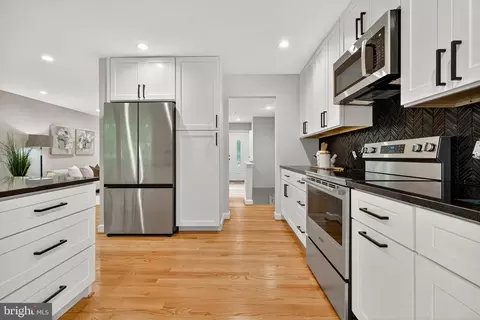 637 Northwood Ter, Silver Spring, MD 20902 photo 9