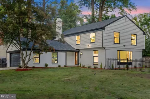 8511 Hunter Creek Trl, Potomac, MD 20854