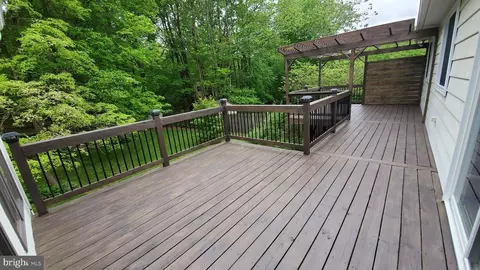 Exterior - 621 Piping Rock Dr, Silver Spring, MD 20905 photo 8 of 18
