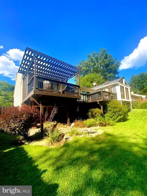 621 Piping Rock Dr, Silver Spring, MD 20905