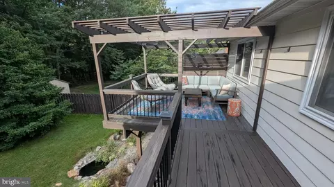 Exterior - 621 Piping Rock Dr, Silver Spring, MD 20905 photo 1 of 18