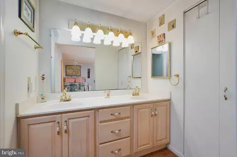 Bath - 2312 Nees Ln, Silver Spring, MD 20905 photo 1 of 4