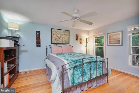 Bedroom - 2312 Nees Ln, Silver Spring, MD 20905 photo 2 of 8