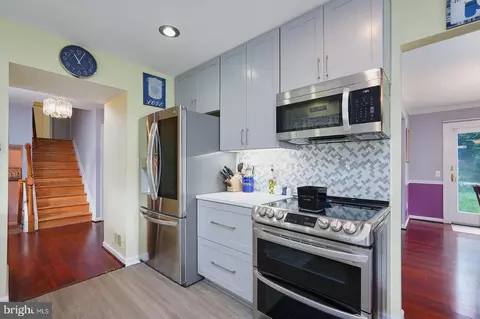 Kitchen - 2312 Nees Ln, Silver Spring, MD 20905 photo 2 of 4