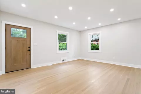 Living - 3 Knox Pl, Silver Spring, MD 20901 photo 5 of 5