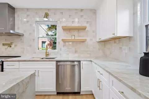 Kitchen - 3 Knox Pl, Silver Spring, MD 20901 photo 4 of 4