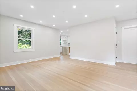 Living - 3 Knox Pl, Silver Spring, MD 20901 photo 1 of 5