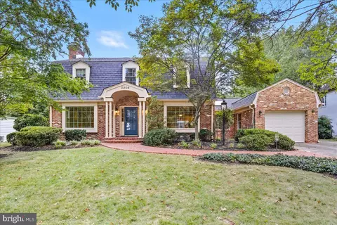 3208 Wake Dr, Kensington, MD 20895