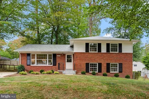 14020 Drake Dr, Rockville, MD 20853