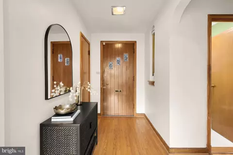1102 Dale Dr, Silver Spring, MD 20910 photo 11