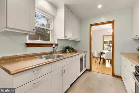 1102 Dale Dr, Silver Spring, MD 20910 photo 24
