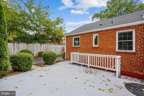 Exterior - 11515 Lund Pl, Silver Spring, MD 20902 photo 6 of 13