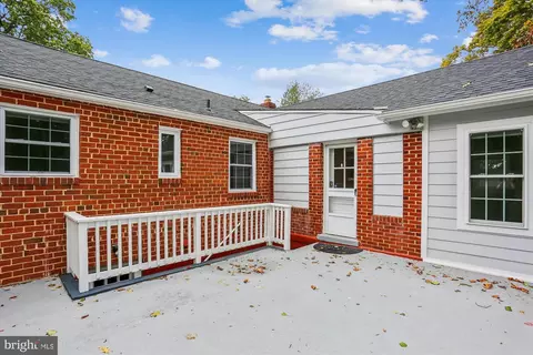 Exterior - 11515 Lund Pl, Silver Spring, MD 20902 photo 5 of 13