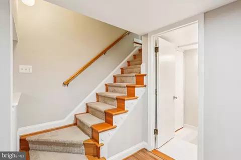 Entry Way - 11515 Lund Pl, Silver Spring, MD 20902 photo 2 of 3