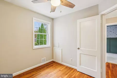 Bedroom - 11515 Lund Pl, Silver Spring, MD 20902 photo 6 of 10