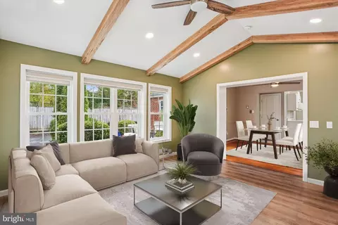 Living - 11515 Lund Pl, Silver Spring, MD 20902 photo 9 of 10