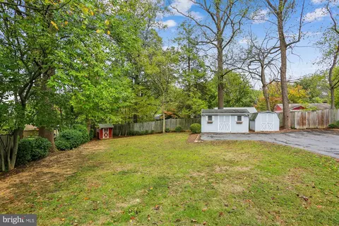 Exterior - 11515 Lund Pl, Silver Spring, MD 20902 photo 10 of 13