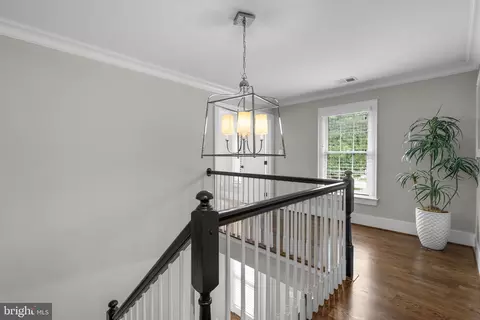 Entry Way - 3 Jaystone Ct, Silver Spring, MD 20905 photo 5 of 8