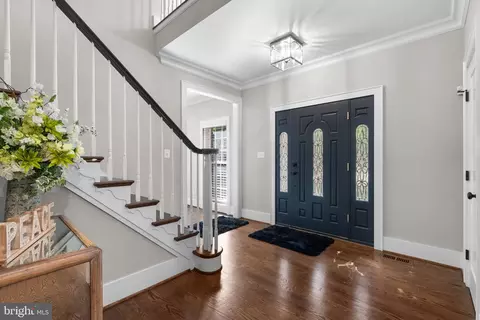 Entry Way - 3 Jaystone Ct, Silver Spring, MD 20905 photo 2 of 8