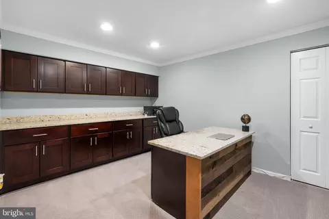 Entry Way - 3 Jaystone Ct, Silver Spring, MD 20905 photo 6 of 8
