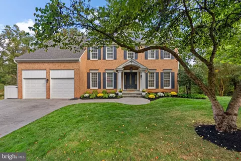 Exterior - 3 Jaystone Ct, Silver Spring, MD 20905 photo 2 of 10